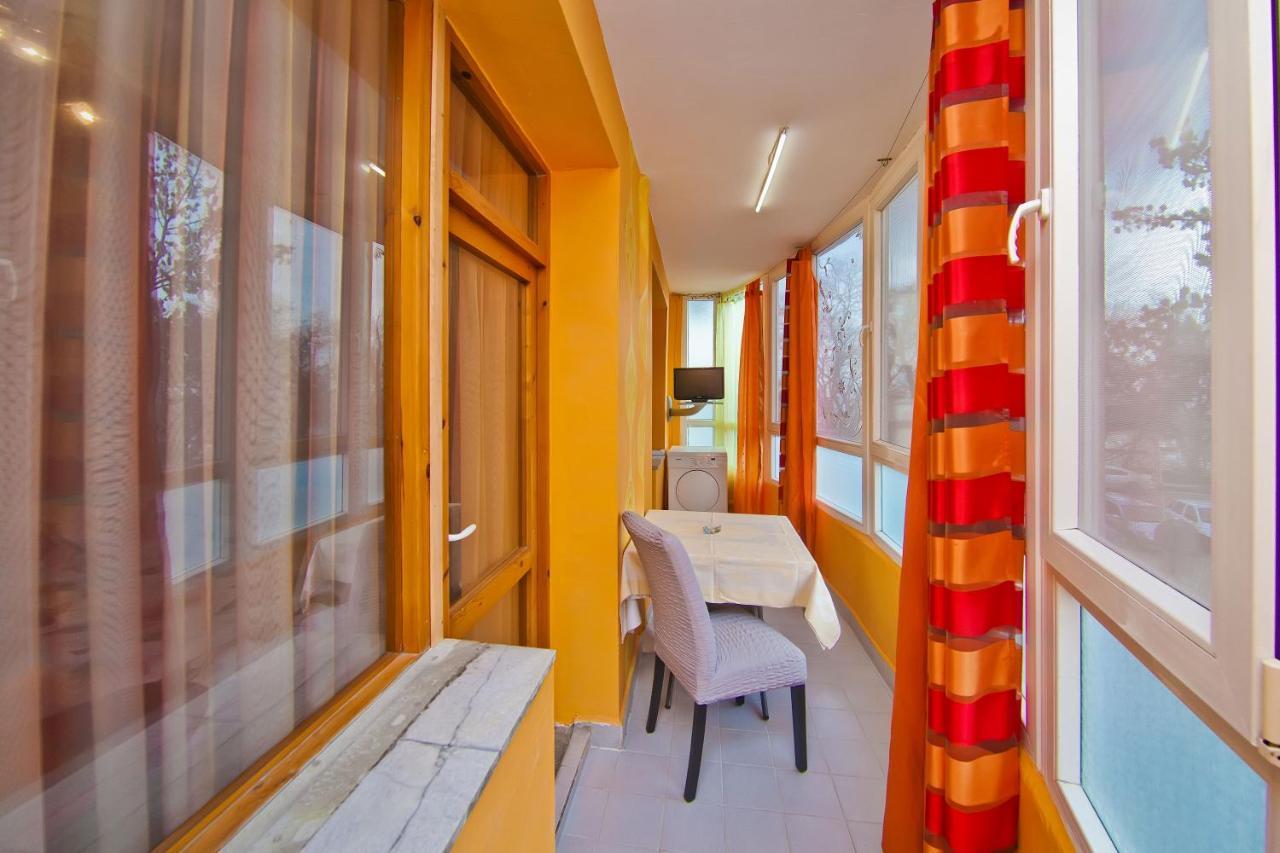 Perla 2-Bdrm In The Heart Of The City Varna Exterior foto